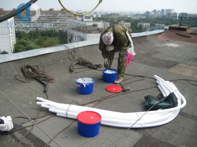 Герметизация межпанельных швов на Симферопольском фото 2010 года Герметизация межпанельных швов на Симферопольском фото 2010 года