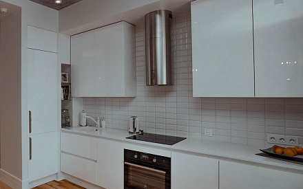 Дизайн интерьера кухни в однокомнатной квартире 55 кв.м в стиле лофт2