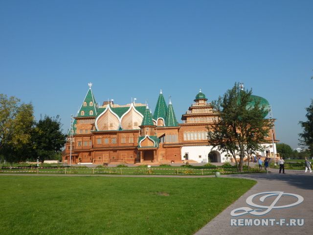 Воссоздание дворца Алексея Михайловича на территории Коломенского парка фото 2009 года Воссоздание дворца Алексея Михайловича на территории Коломенского парка фото 2009 года