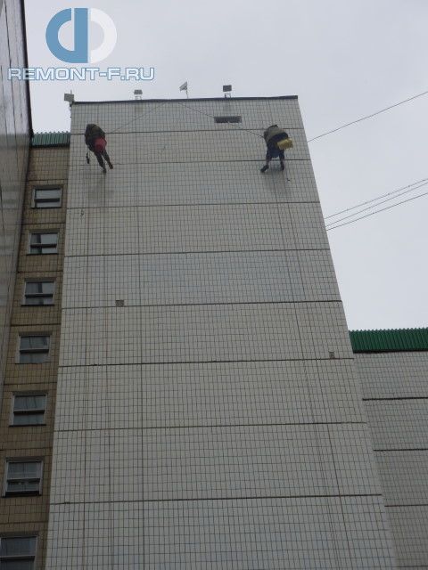 Монтаж рекламного баннера на ул.Перерва фото 2010 года Монтаж рекламного баннера на ул.Перерва фото 2010 года