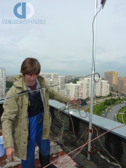 Монтаж рекламного баннера на ул.Перерва фото 2010 года Монтаж рекламного баннера на ул.Перерва фото 2010 года