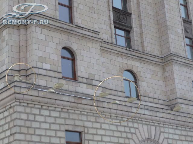 Гостиница «Украина». Монтаж фасадного освещения фото 2009 года