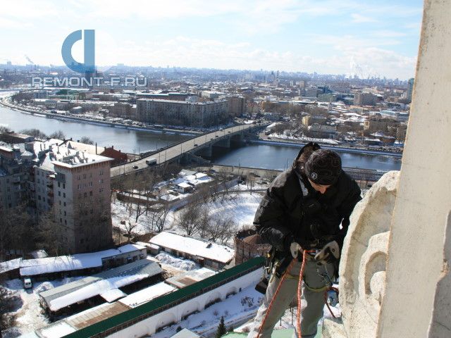 Новоспасский монастырь на Крутицком холме фото 2010 года Новоспасский монастырь на Крутицком холме фото 2010 года