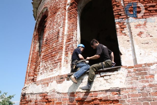 Исследование собора в Козлово Тверской обл. фото 2010 года Исследование собора в Козлово Тверской обл. фото 2010 года