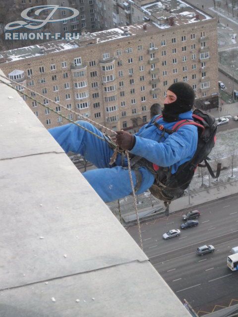 Гостиница «Украина». Монтаж фасадного освещения фото 2009 года Гостиница «Украина». Монтаж фасадного освещения фото 2009 года