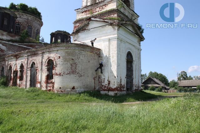 Исследование собора в Козлово Тверской обл. фото 2010 года Исследование собора в Козлово Тверской обл. фото 2010 года