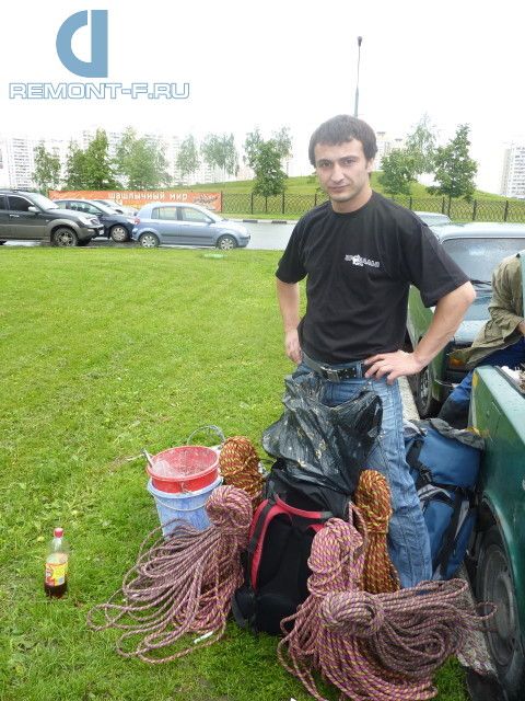 Монтаж рекламного баннера на ул.Перерва фото 2010 года Монтаж рекламного баннера на ул.Перерва фото 2010 года