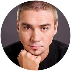 Денис Никифоров – актер театра и кино Денис Никифоров – актер театра и кино