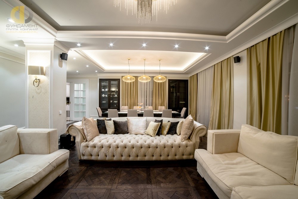Мебель для гостиной в стиле современная классика в ЖК «Английский квартал» в Москве – диван с каретной стяжкой