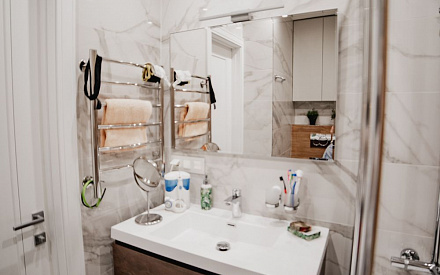 Ремонт ванной в трёхкомнатной квартире 89 кв.м в современном стиле