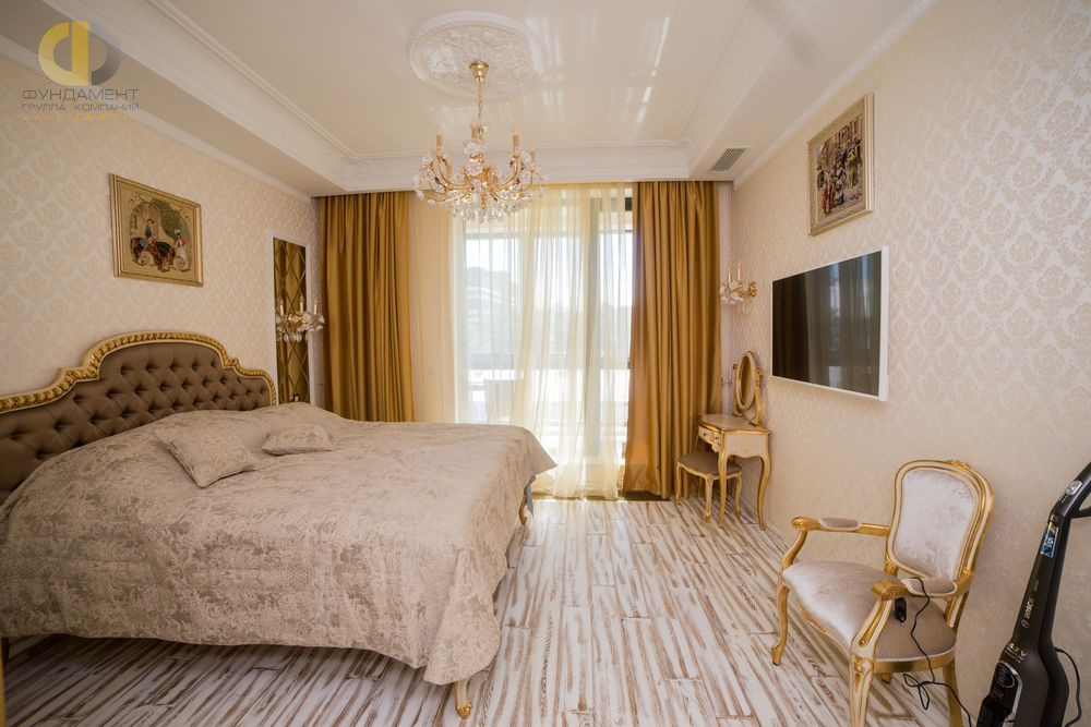 Ремонт спальни в трехкомнатной квартире 100 кв. м в классическом стиле