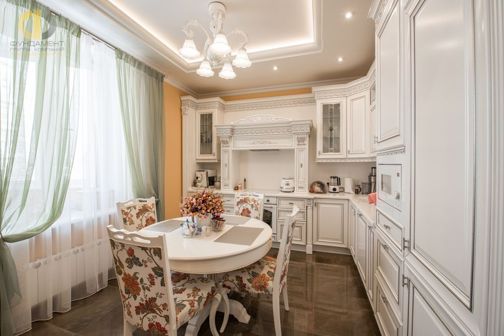 Ремонт кухни в трехкомнатной квартире 111 кв. м в стиле эклектика Ремонт кухни в трехкомнатной квартире 111 кв. м в стиле эклектика