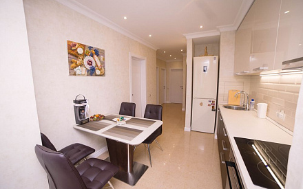 Дизайн интерьера кухни в трёхкомнатной квартире 72 кв.м в стиле лофт18