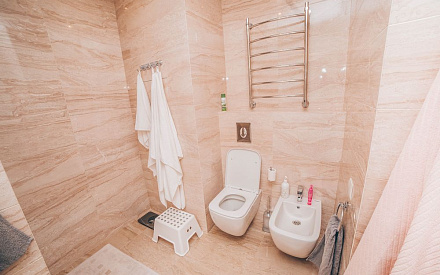 Дизайн интерьера ванной в трёхкомнатной квартире 72 кв.м в стиле лофт11