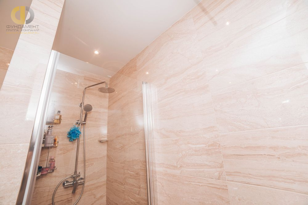 Дизайн интерьера ванной в трёхкомнатной квартире 72 кв.м в стиле лофт – фото 79